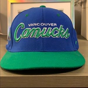 Men’s Vancouver Canucks SnapBack